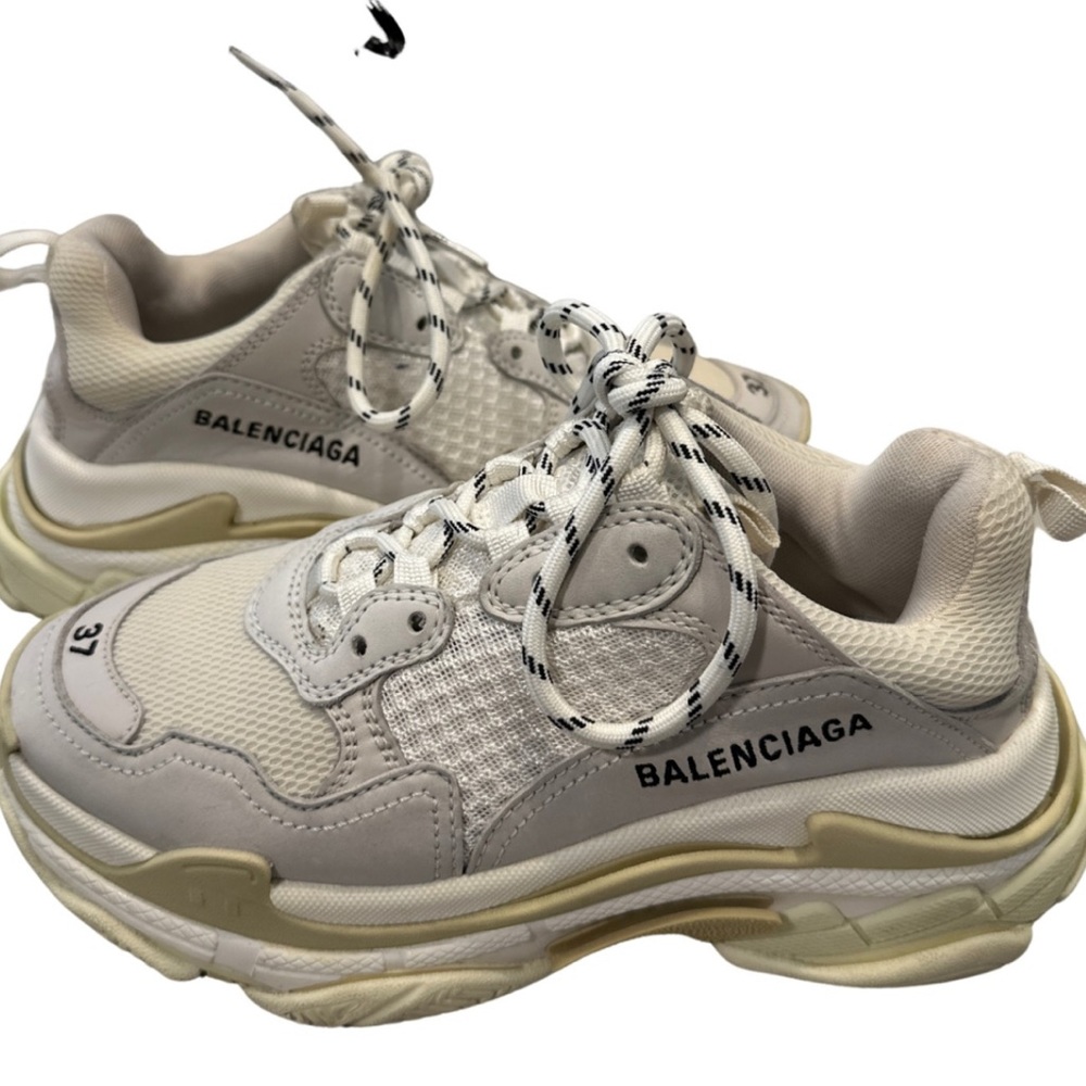Balenciaga triple S